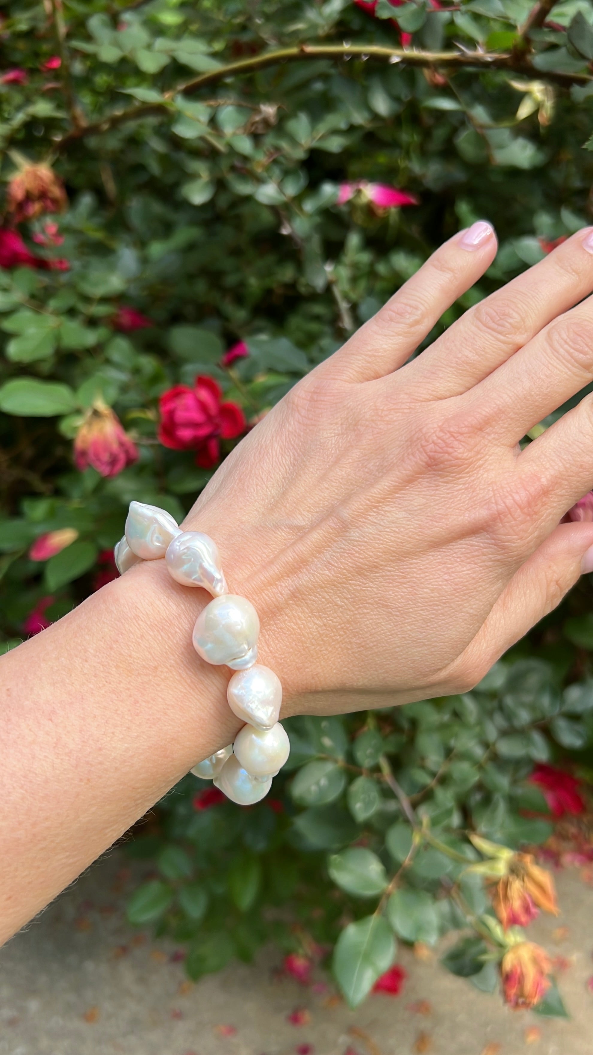 Baroque pearl bracelet